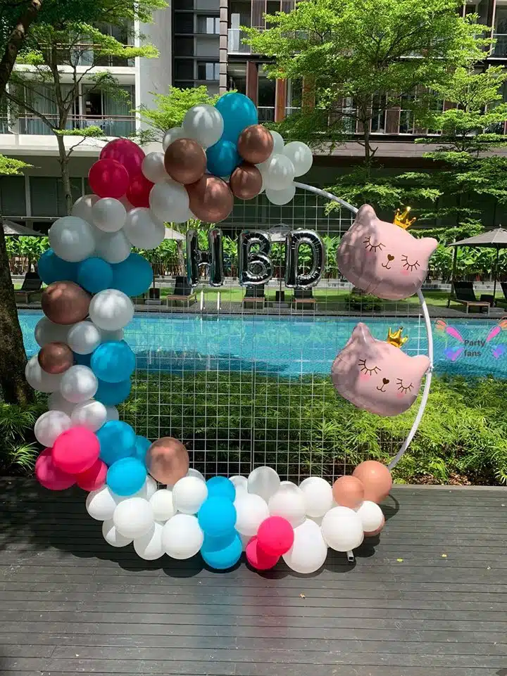 Balloon Garland Decorations in Singapore by partyfans.