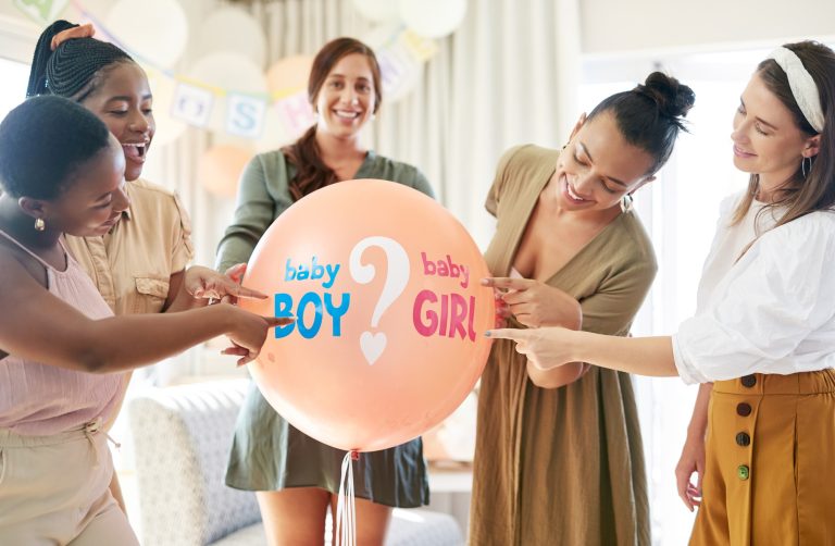 organize a memorable baby shower